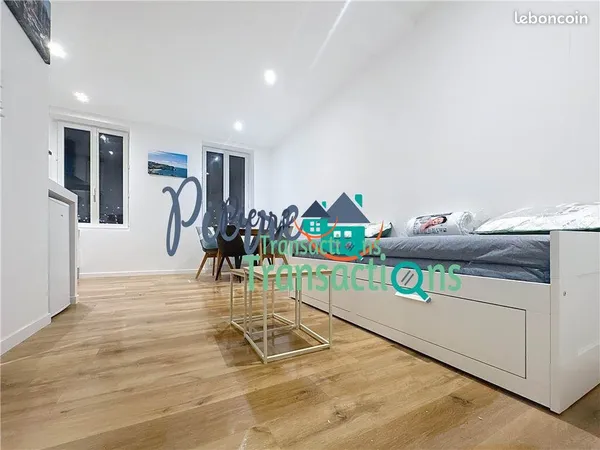 Studio 1 pièce 18 m²