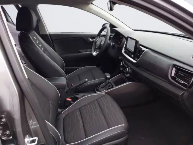 Kia Stonic 1.0 t-gdi 100 ch dct7 — photo 79