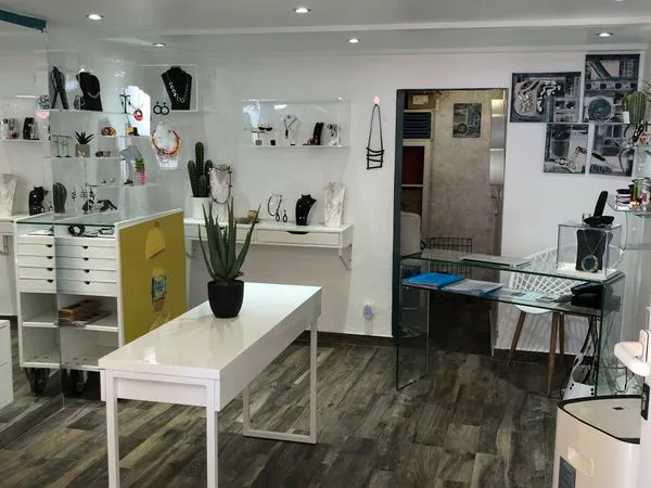 Local commercial 18 m2 Sanary sur mer