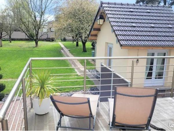 Maison 5 pièces 125m2 avec jardin et piscine