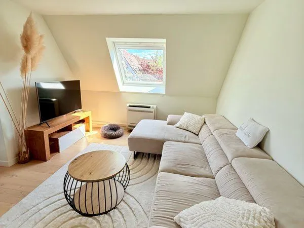 Strasbourg Robertsau - Duplex 4 pièces rénové - 98 m²- Balcon, garage & parking