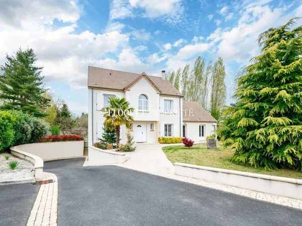 Maison 7 pièces 212 m²
