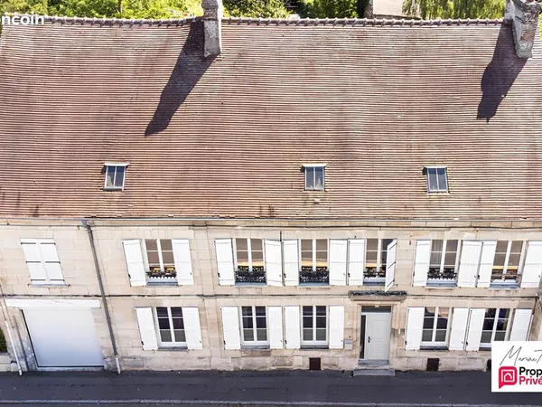 Maison 11 pièces 270 m²