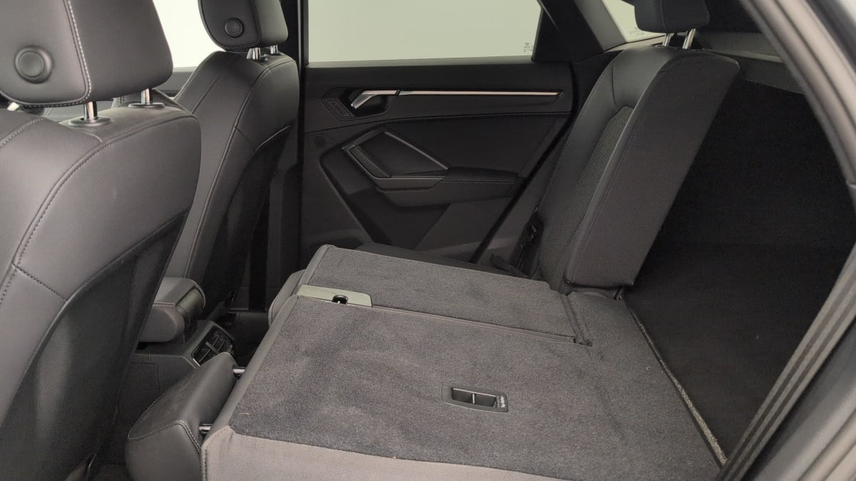 Audi Q3 Sportback — photo 12