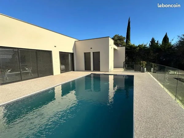 Pavillon 7 pièces 200 m²