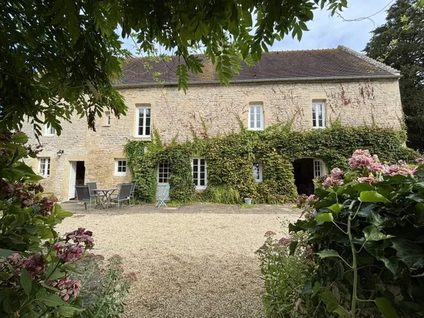 Propriété de caractère au coeur du Bessin