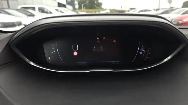 Peugeot 3008 bluehdi 130ch s&amp;s eat8 — photo 2