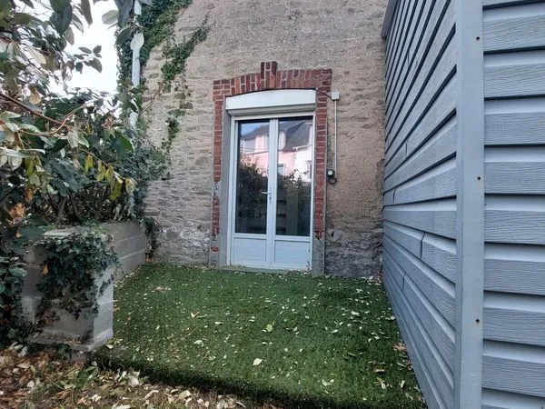 Jolie maison de 97 m² avec jardin à Tourlaville - 227 000
