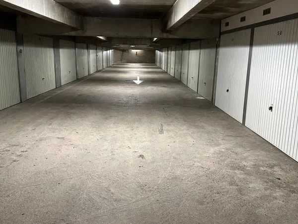 Parking/box 11 m² Vitry-sur-Seine