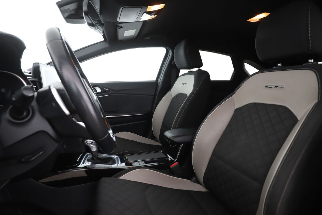 Kia pro_cee'd 1.4 T-GDi ISG GT Line DCT7 — photo 9