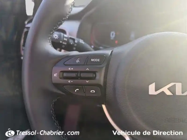 Kia Stonic 1.0 t-gdi 100 ch dct7 — photo 23