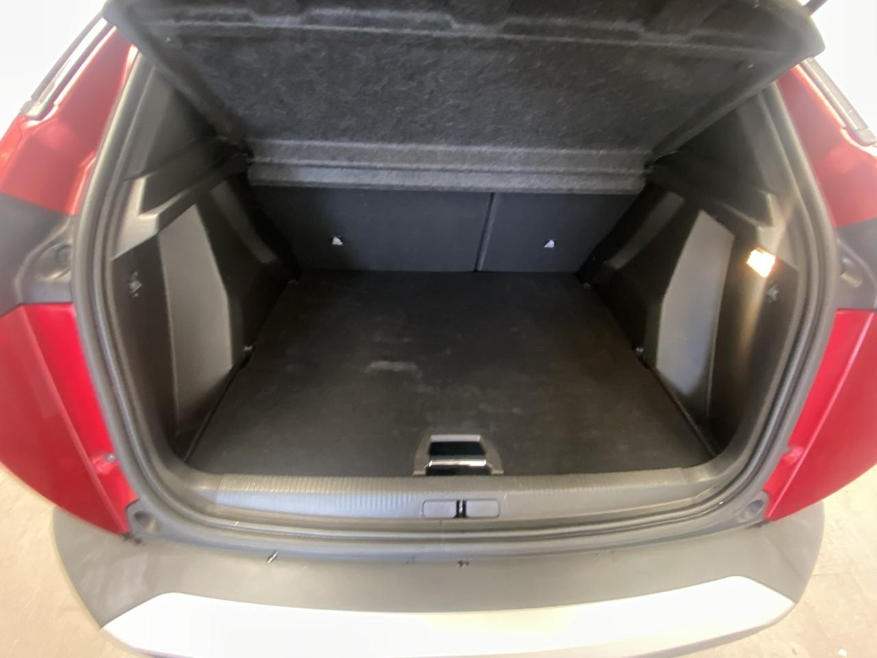 Peugeot 2008 puretech 130 s&s eat8 gt — photo 6