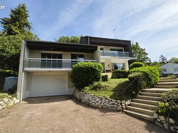Maison d'architecte 208 m² - Grands volumes - Vue dégagée - DPE C