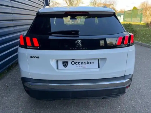 Peugeot 3008 1.2 puretech 130ch allure s&amp;s eat8  6cv — photo 4