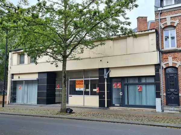 Local commercial 150 m²