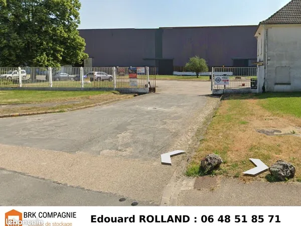 Box de stockage et d'activité de 420 m² / 160 000 euros sur site gardienné à vendre