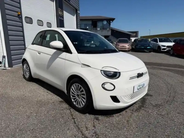 Fiat 500 e 95ch action — photo 9
