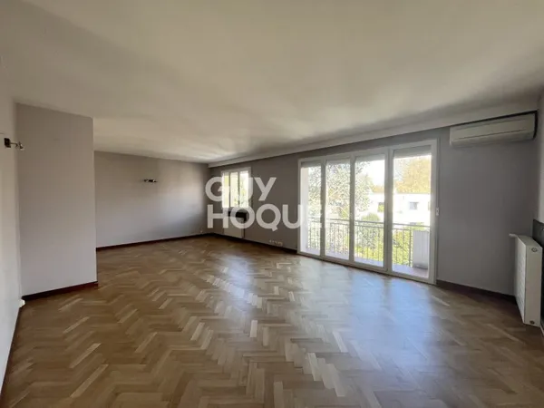 APPARTEMENT À LOUER DE 4 PIÈCES DE 95,36 M²