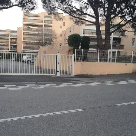 Location a l'annee nue ou meublee a votre convenance