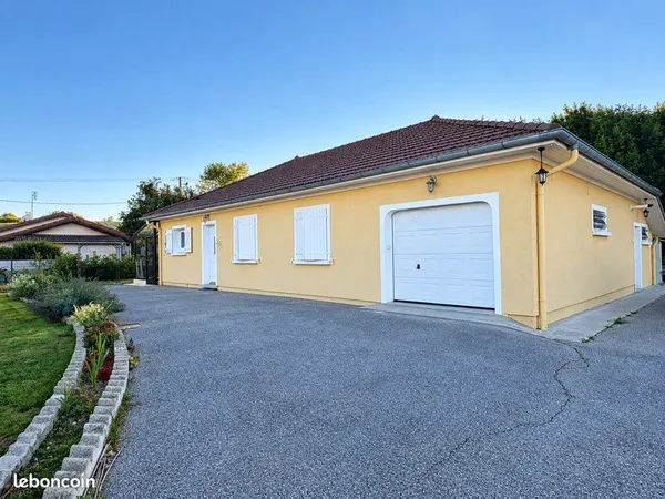 Maison de plain-pied à Éclose-Badinières, à 15 minutes de Bourgoin-Jallieu