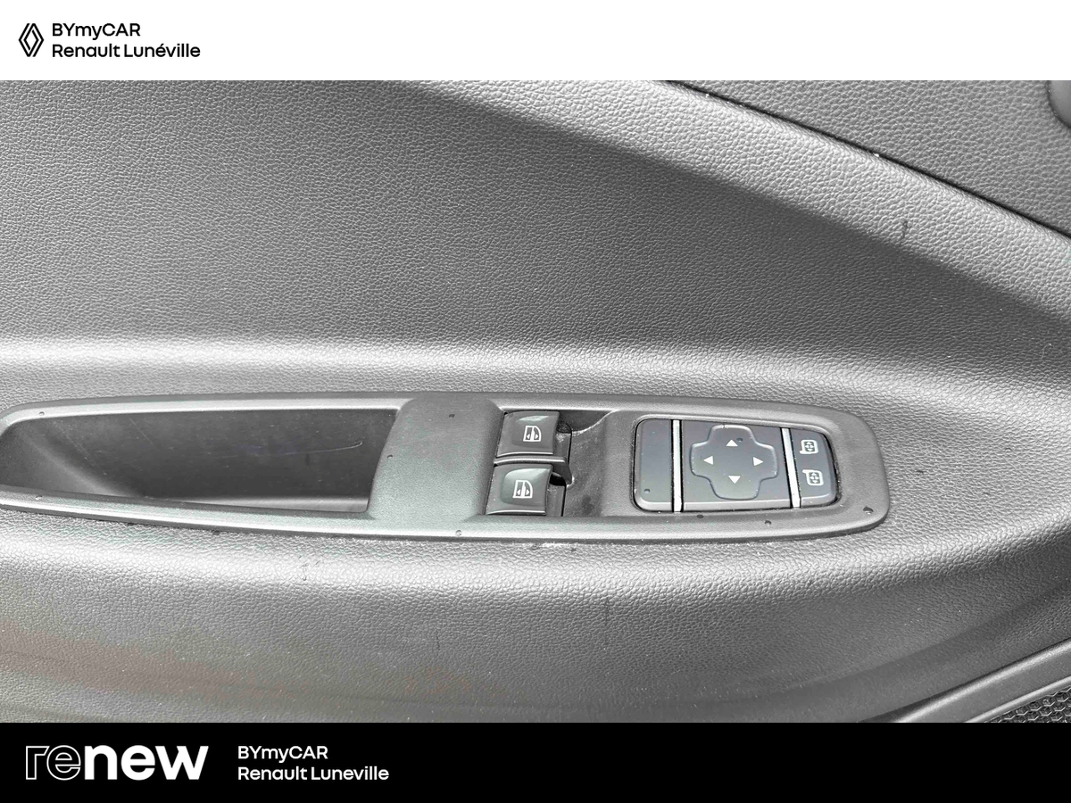 Renault Zoe R110 - 22B — photo 20