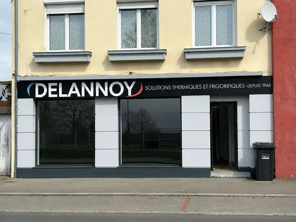 Local commercial avec vitrine - 40 m² + cave - Centre-ville Saint Pol Sur Ternoise
