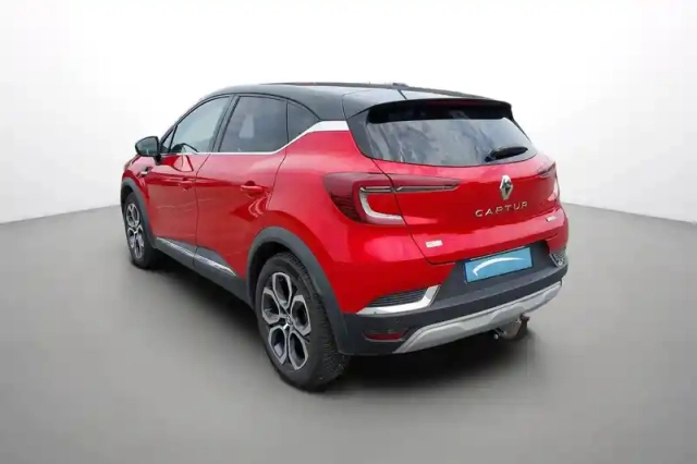 Renault Captur e-tech 145 - 21 — photo 4