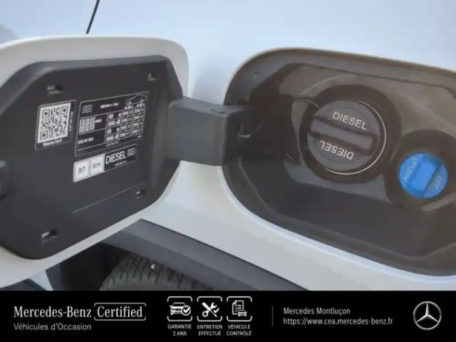 Mercedes Gla 200 d 150ch amg line 8g-dct — photo 15