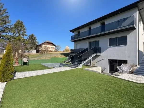 Maison 6 pièces 261 m²