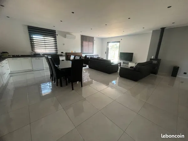 Maison neuve meublée à Vidauban - Grande terrasse