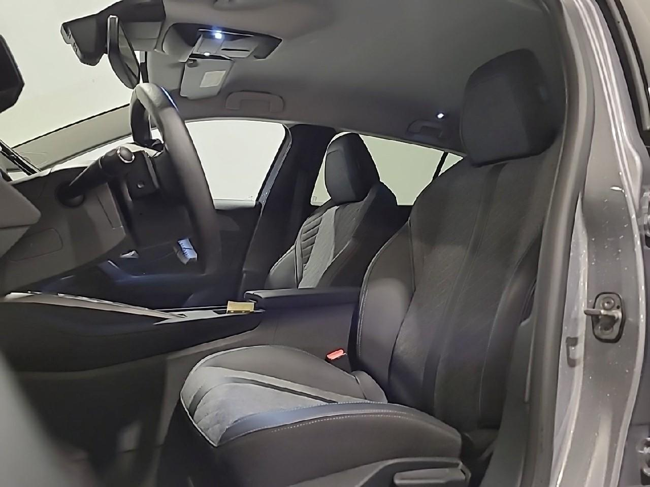 Peugeot 408 phev 180 e-eat8 allure — photo 10
