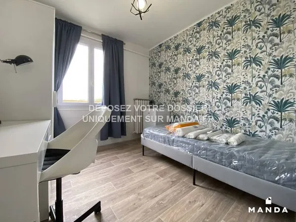 Studio 5 pièces 67 m²