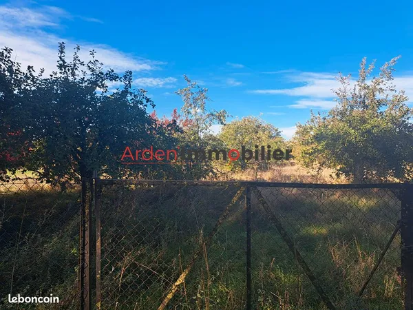 Terrain 2040 m² JUNIVILLE