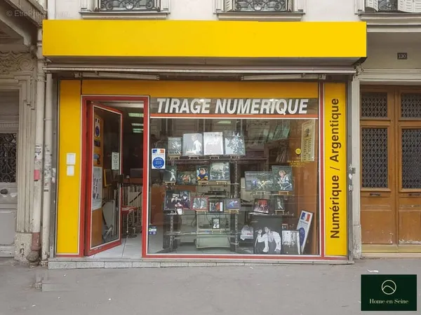 Local 54 m²