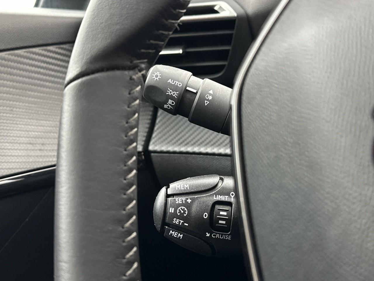 Peugeot 208 electrique 50 kwh 136ch like — photo 19