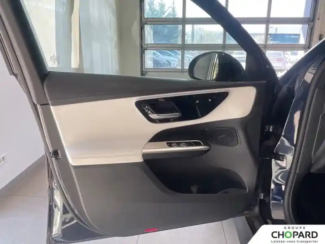Mercedes Glc coupe 300 e 9g-tronic 4matic — photo 19