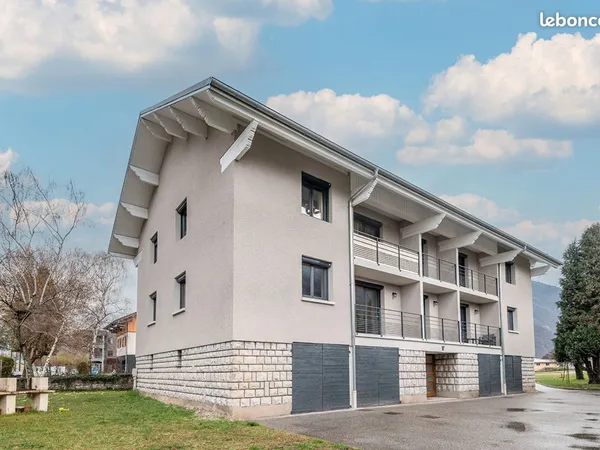 Appartement 4 pièces 80 m²