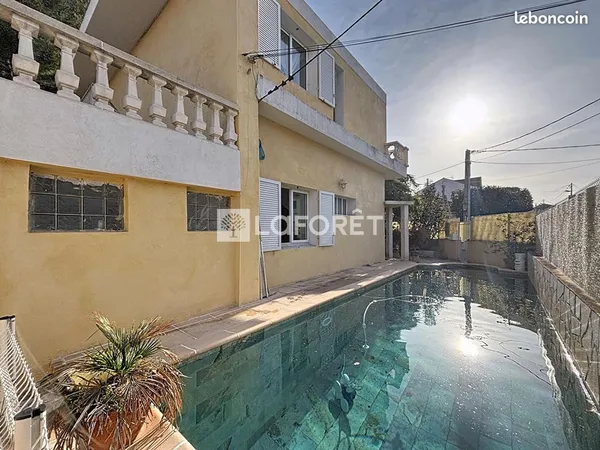 Maison 5 pièces 140 m²