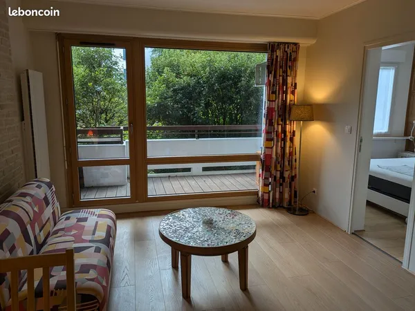 [Nantes][Quartier Mangin / Île de Nantes] T1 meublé de 36,5 m² + balcon + parking
