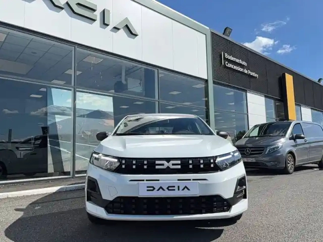 Dacia Sandero sce 65 — photo 3