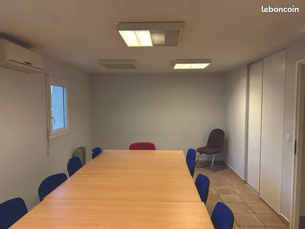 Locaux Bureaux à louer sur Oloron