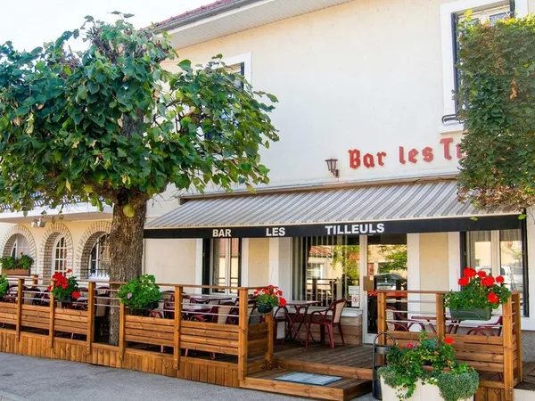 Local 550 m² Esprels