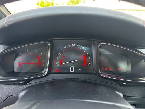 DS DS5 2.0 BlueHDi 180 EAT6 - Performance Line – 2018 – 181500 km – Diesel – Boîte Automatique — photo 22