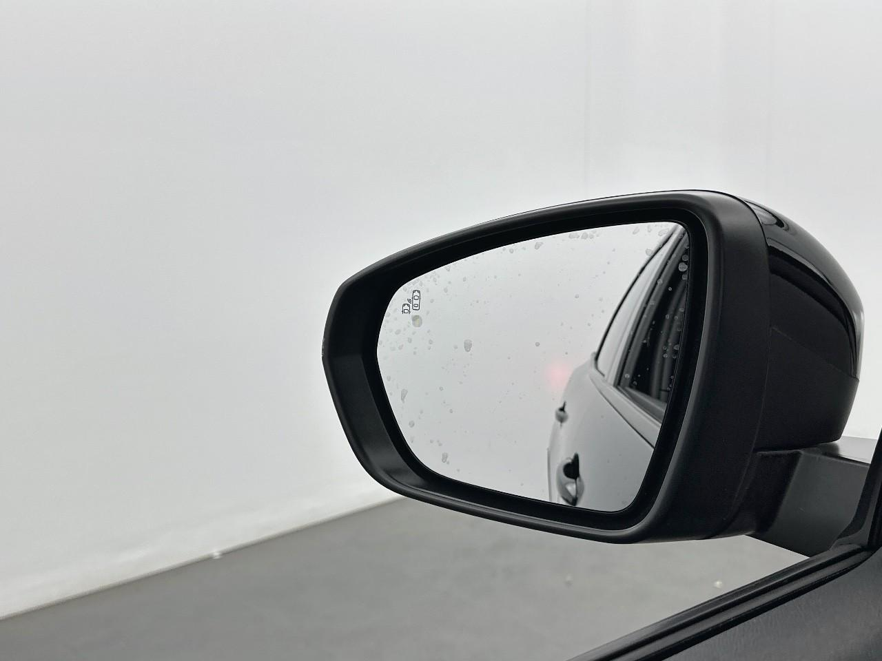 Peugeot 3008 puretech 130ch s&s eat8 allure pack — photo 32