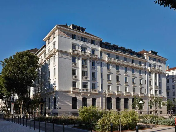 Bureaux 2356 m²