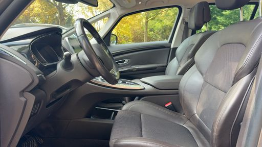 Renault Espace 1.6 dCi 160 EDC6 - Zen – 2017 – 126137 km – Diesel – Boîte Automatique — photo 14