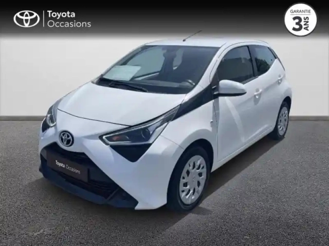 Toyota Aygo 1.0 vvt-i 72ch x-play 5p my21 — photo 1