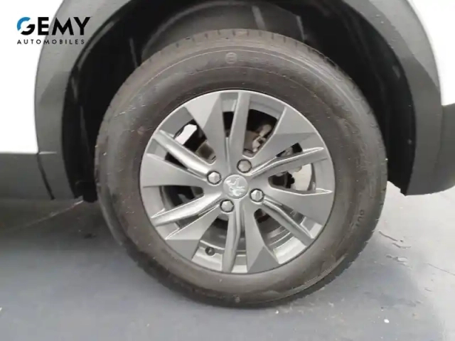 Peugeot 2008 puretech 130 s&amp;s eat8 — photo 11