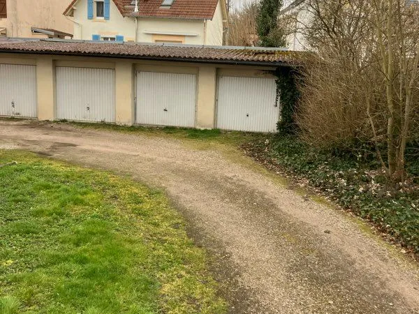 Garage à louer Thaon les vosges