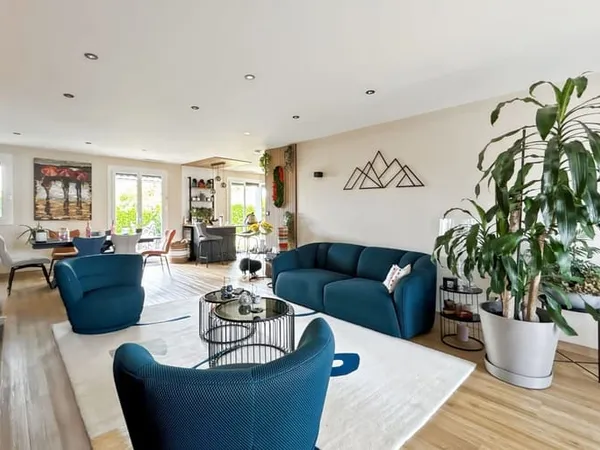 Maison 6 pièces 140 m²